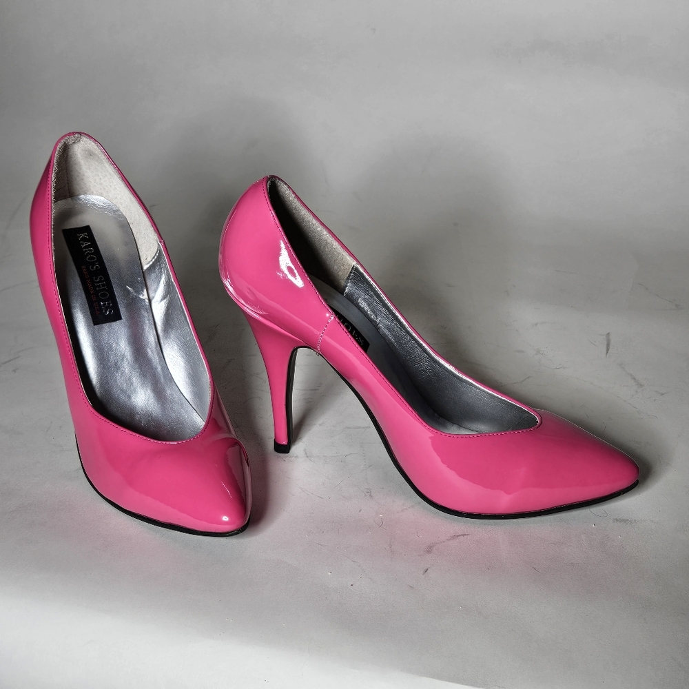 Karo's Shoes, 5 inch Classic High heels. Hot Pink Patent.  Size 8.
